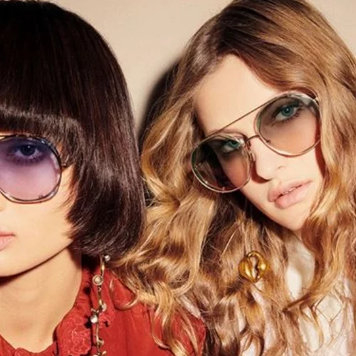 Ανακαλύψαμε τα γυαλιά ηλίου που θα φοράμε όλο το καλοκαίρι