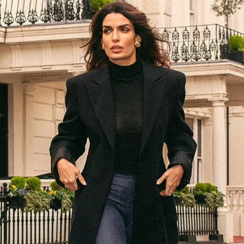 Τόνια Σωτηροπούλου | Το total white σύνολό της είναι η απόδειξη ότι και το χειμώνα αγαπάμε το λευκό