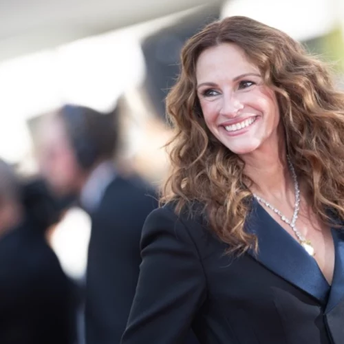 Julia Roberts | Η selfie για τα γενέθλιά της με την Jennifer Aniston