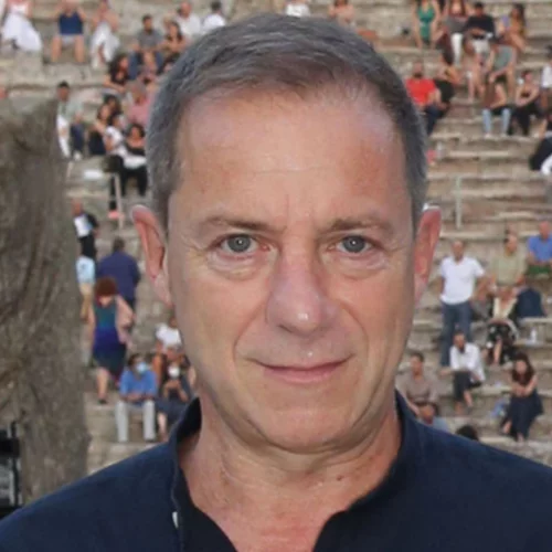 Δημήτρης Λιγνάδης | Ο δικηγόρος του διαψεύδει ότι διέφυγε στο εξωτερικό