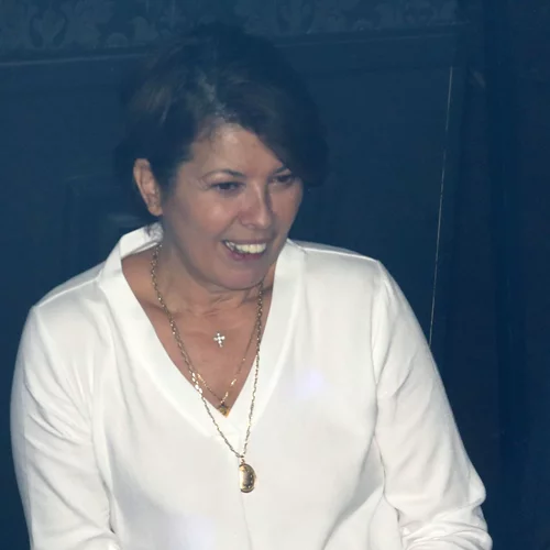 Γενέθλια για τη Σοφία Αλιμπέρτη | Η φωτογραφία με τους γιους της και η ηλικία της