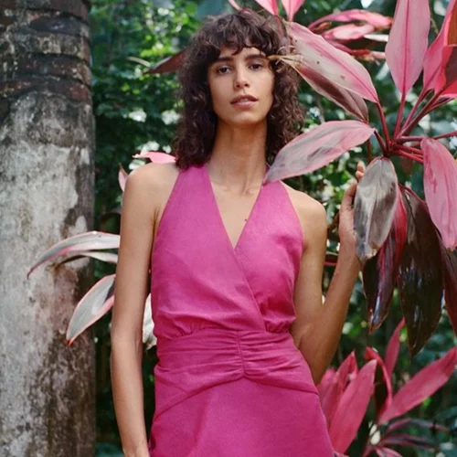 Τα πιο κομψά beachwear κομμάτια από τη Zara για τις πρώτες εμφανίσεις στην παραλία