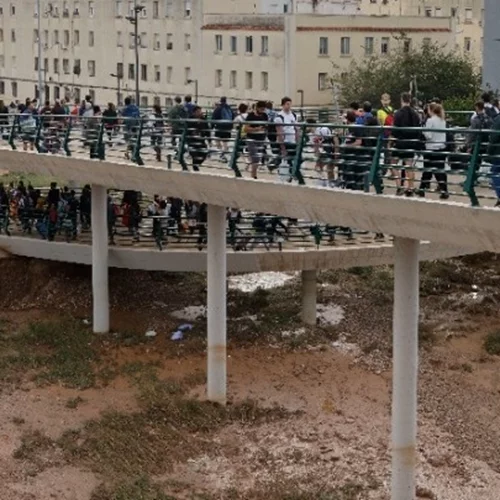 Στους 205 αυξήθηκε ο αριθμός των νεκρών από τις πλημμύρες στην ανατολική Ισπανία, ενώ οι αρχές έστησαν προσωρινό νεκροτομείο στη Βαλένθια