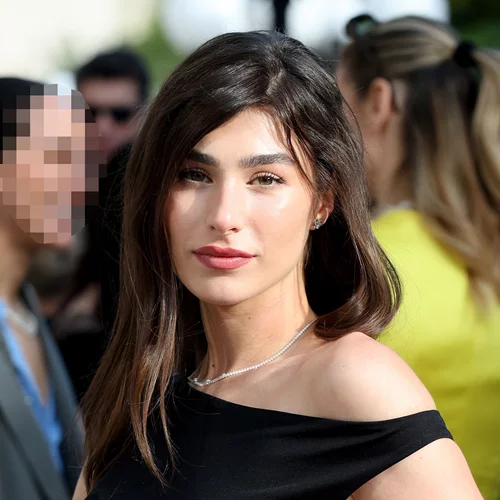 Η Χρύσα Μιχαλοπούλου με τη ριγέ μπλούζα από τη Zara Kids που όλες θέλουμε να φορέσουμε