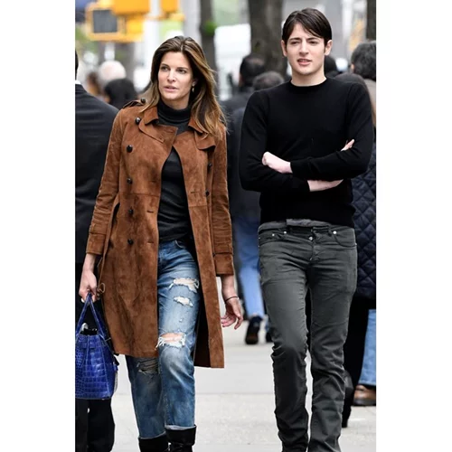 Stephanie Seymour | Το σπαρακτικό μήνυμα στο Instagram ένα χρόνο μετά τον θάνατο του γιου της, Harry