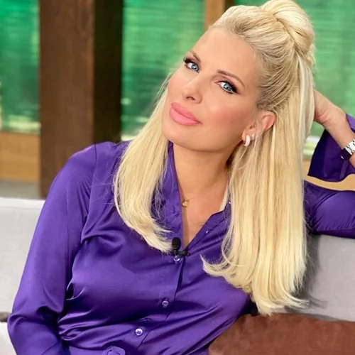 Ελένη Μενεγάκη | "Μου πήρε μία διετία να ανοίξω τα δώρα γάμου, όταν γεννήθηκε ο Άγγελος έπρεπε να απελευθερώσουμε το δωμάτιο"