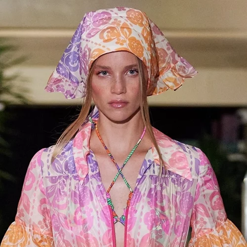 3+1 #InstaWorthy τρόποι να δέσεις το μαντήλι στα μαλλιά σου