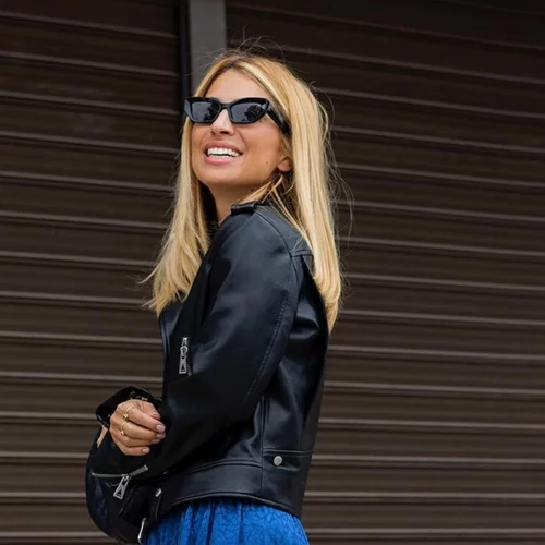 Τα βάσανα μίας φωτογράφισης | Η Μαρία Ηλιάκη εξιστορεί με πολύ χιούμορ τις περιπέτειες της