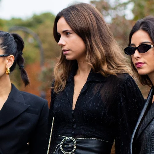 Ποια χρώματα και σχέδια θα φορέσουμε ως καλεσμένες στους φθινοπωρινούς γάμους;