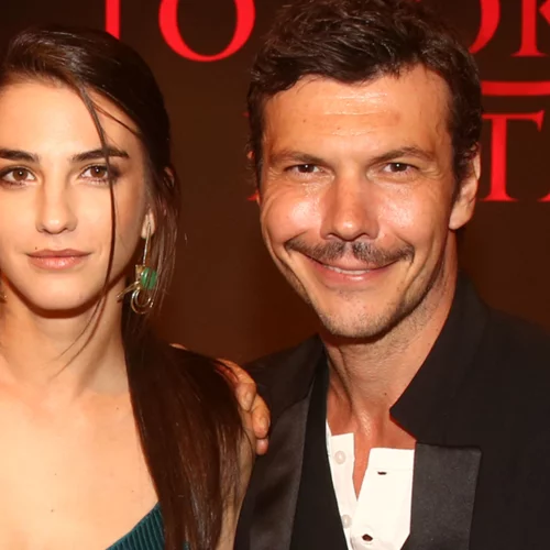 Ιωάννης Παπαζήσης & Αναστασία Παντούση | Η σπάνια selfie του ζευγαριού από το Παρίσι