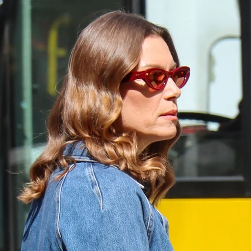 Η Βίκυ Καγιά με soap nails, την πιο chic τάση νυχιών της άνοιξης