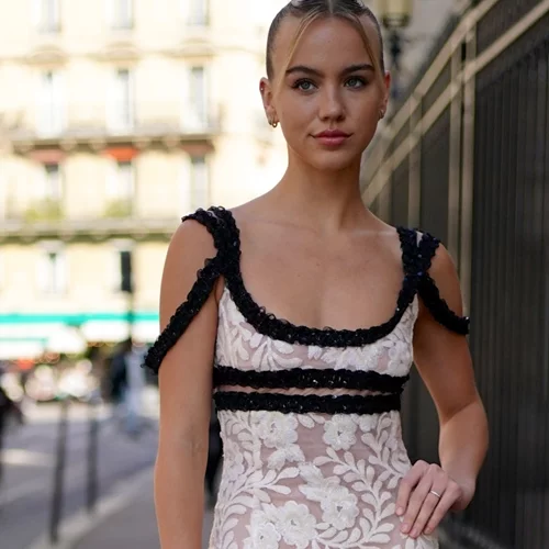 10 midi φορέματα για κομψές all day εμφανίσεις