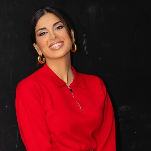 H Σταματίνα Τσιμτσιλή με την crochet φούστα που θα φορέσεις την άνοιξη και το καλοκαίρι