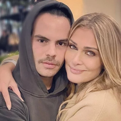 Reunion για νονά και βαφτιστήρι | Η Νατάσα Θεοδωρίδου σε βραδινή έξοδο με τον Άγγελο Λάτσιο