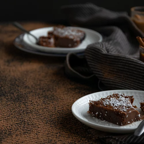 Choco Lovers | Εσύ δοκίμασες την πανεύκολη ανοιχτή σοκολατόπιτα του Άκη Πετρετζίκη;