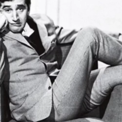 Γιώργος Κωνσταντίνου | "Μου ανακοίνωσαν τον θάνατο της μητέρας μου κι εγώ βγήκα στο θέατρο να παίξω"