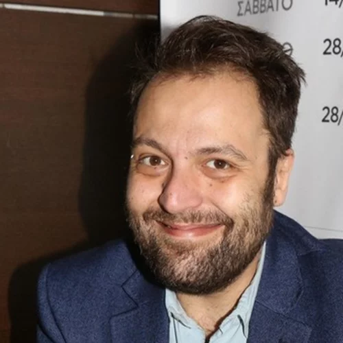 "Να τρως, χάλια έγινες. Με αγάπη"