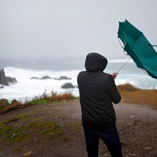 Ακραία αλλαγή του καιρού από την Κυριακή: "Κλέιδωσε" η ψυχρή εισβολή από τη Φινλανδία - Χειμωνιάτικο κρύο και χιόνια