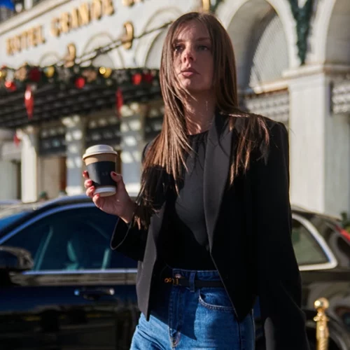 Ο no-fail τρόπος για να φορέσεις το τζιν παντελόνι σύμφωνα με τη Χρυσιάννα Ανδριοπούλου