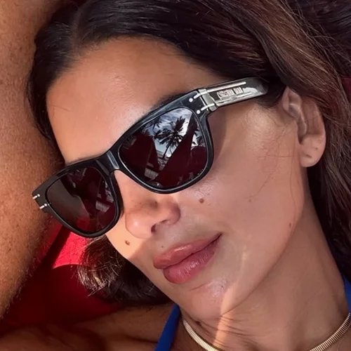 Η Σταματίνα Τσιμτσιλή αγκαλιά με τα τρία της παιδιά στην πιο γλυκιά φωτογραφία | Η Νάγια και η Μαίρη Σοφού την έφτασαν στο ύψος