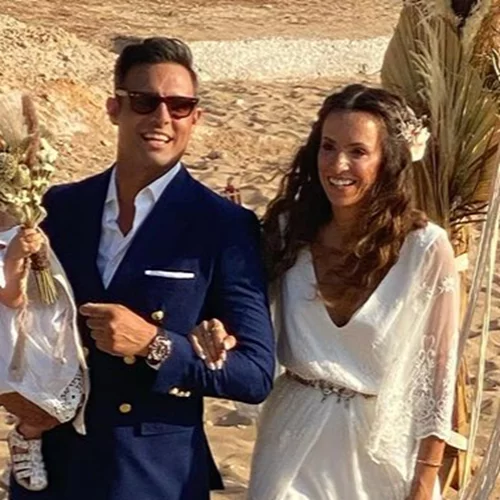 Σάββας Πούμπουρας - Αρετή Θεοχαρίδη | Αδημοσίευτες φωτογραφίες από τον απλό γάμο τους