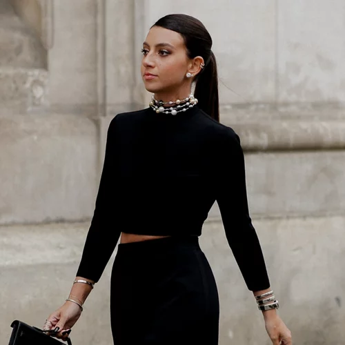 Οι κομψές midi φούστες για ανανεωμένο business style