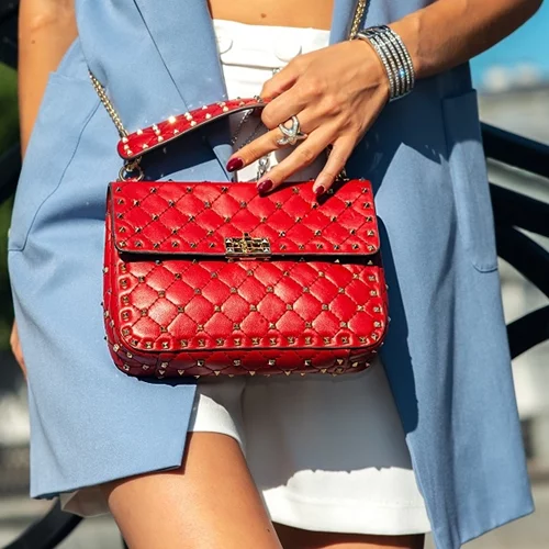 Το μανικιούρ που ζητούν όσο κανένα άλλο τα it κορίτσια του Λονδίνου αυτή την στιγμή