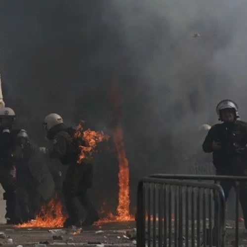 ΕΛΑΣ | 220 προσαγωγές, εκ των οποίων 73 συλλήψεις στην Αθήνα- Τραυματίστηκαν 29 αστυνομικοί