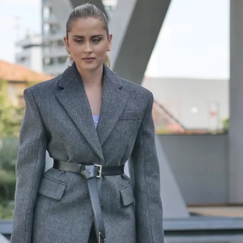 Ο έξυπνος τρόπος για να αντιμετωπίσεις τις εναλλαγές της θερμοκρασίας χωρίς να ζεσταίνεσαι ή να κρυώνεις