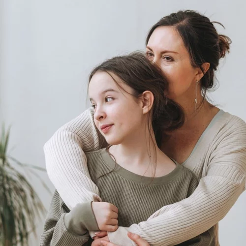 3 πράγματα που δεν πρέπει να κάνεις όταν αδιαθετήσει η κόρη σου για πρώτη φορά