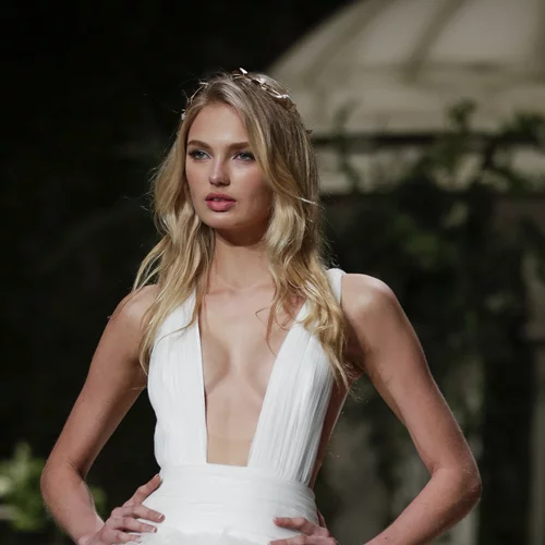 Bridal beauty | 3 ιδέες νυφικού μακιγιάζ για ξανθές, ανάλογα με το χρώμα ματιών