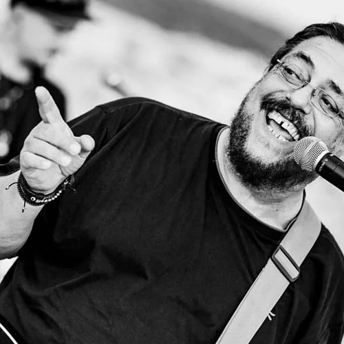 Μαρία Κλάρα Μαχαιρίτσα | Παντρεύεται στο αγαπημένο νησί του μπαμπά της 6 χρόνια μετά τον θάνατό του