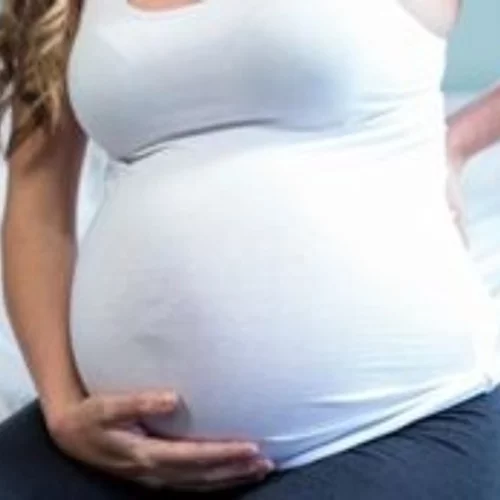 Στο μικροσκόπιο των επιστημόνων οι επιπτώσεις της κλιματικής αλλαγής σε εγκύους και βρέφη