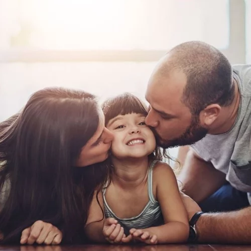 Σεισμός: Τι πρέπει να κάνουμε μαζί με τα παιδιά πριν, κατά τη διάρκεια και μετά τη δόνηση