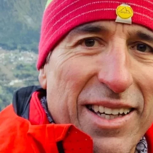 Ιμαλάια: Ανασύρθηκε ένα μήνα μετά η σορός του άτυχου Έλληνα ορειβάτη Αντώνη Συκάρη