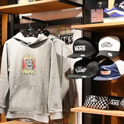 Back to (High) School | Ανανέωση της εφηβικής ντουλάπας με τα πιο stylish items για το σχολείο