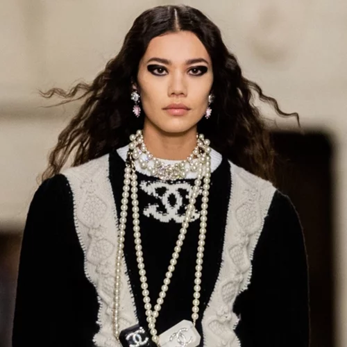 Trending Now | Γιατί αξίζει να προσθέσεις τις πέρλες στα looks σου