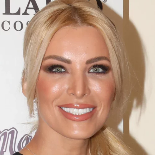 Κατερίνα Καινούργιου | Η χριστουγεννιάτικη έξοδός της χωρίς τον Φίλιππο Τσαγκρίδη