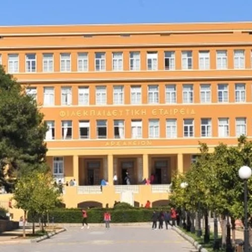 Bullying στο Αρσάκειο | Οι γονείς ζήτησαν να διώξουν από το σχολείο τους "νταήδες" - Σήμερα οι αποφάσεις