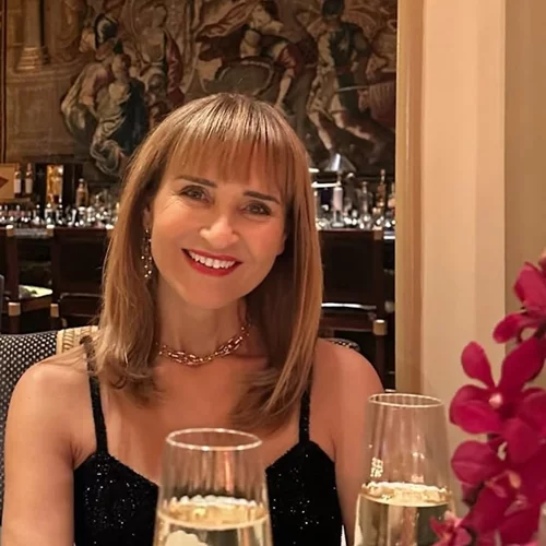 Μάρα Ζαχαρέα | Τα "χρυσά" tips που ακολουθεί για να μην "στεγνώνει" η επιδερμίδα της από το συχνό ντεμακιγιάζ