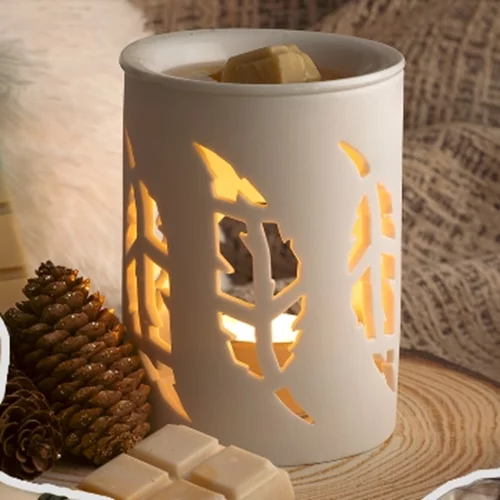 Τα αρωματικά κεριά σε σχήμα σοκολάτας που έχουν τρελάνει το Tik Tok και εμάς