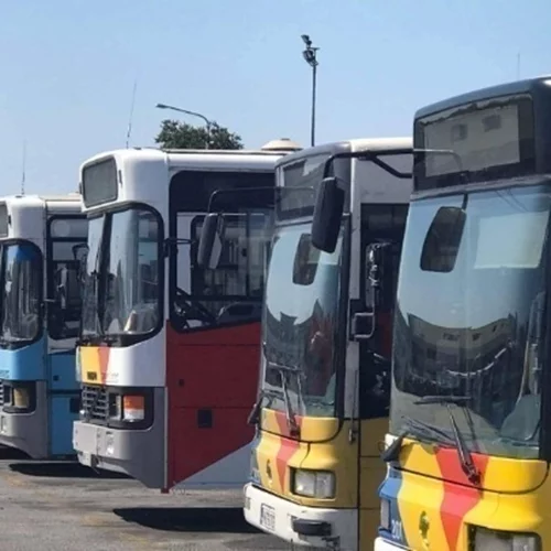 Πώς θα κινηθούν τα μέσα μαζικής μεταφοράς - Δένουν κάβους τα πλοία για 24 ώρες