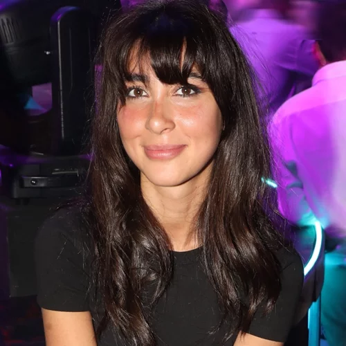 Χριστιάνα Μπέτα | Σπάνια κοινή εμφάνιση με τη μητέρα της, Νατάσα Θεοδωρίδου και τον πατέρα της, Τάκη Μπέτα