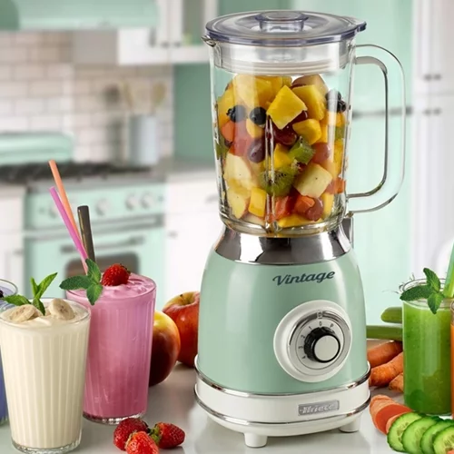 Στυλ στην κουζίνα | Οι vintage συσκευές για την κουζίνα που λατρεύουν οι fashion insiders