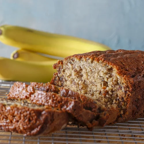 Εσύ δοκίμασες το ονειρικό σοκολατένιο banana bread με γιαούρτι του Άκη Πετρετζίκη;