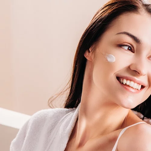 Η beauty κίνηση που θα λατρέψει η επιδερμίδα σου πριν φύγεις διακοπές