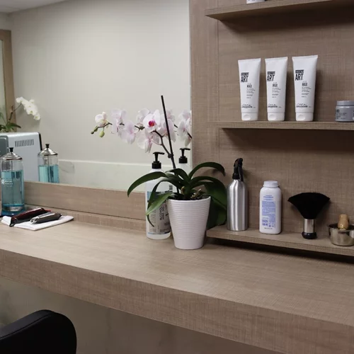 Ένα "Kοινωνικό Κομμωτήριο" στα Χανιά για τους συνανθρώπους μας που το έχουν ανάγκη