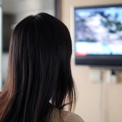 Σύνδρομο Rapunzel | "Την κοίταξα όταν έβαλε τα μαλλιά στο στόμα και τραβήχτηκε ενοχικά"