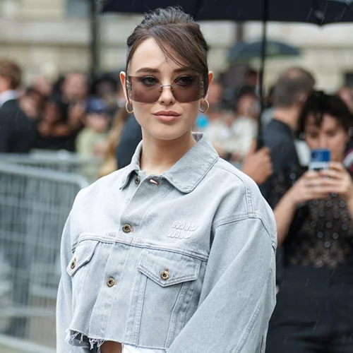 Τα denim jackets που ταιριάζουν με κάθε ανοιξιάτικο outfit