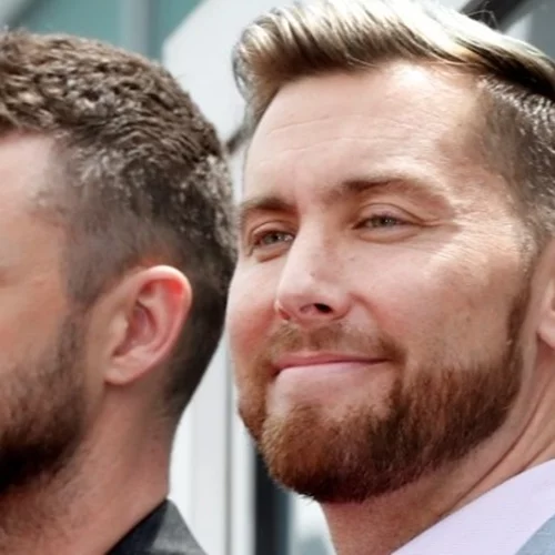 Είκοσι χρόνια μετά, οι NSYNC μπήκαν στο στούντιο και ηχογράφησαν ένα τραγούδι για την τρίτη ταινία Trolls